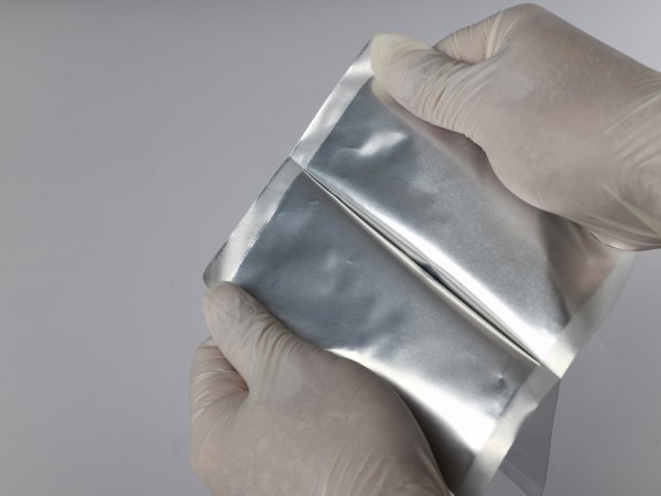 提高全塑易撕袋大面积实地凹版的耐印力